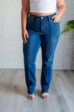 Load image into Gallery viewer, Campbell High Rise Center Seam Detail Straight Jeans
