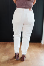 Load image into Gallery viewer, Charlene High Rise Contrast Thread Jogger in Ecru
