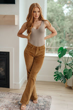 Load image into Gallery viewer, Cordelia Bootcut Corduroy Pants in Camel
