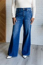 Load image into Gallery viewer, Eliza High Rise Control Top Retro Wide Leg Jeans
