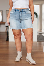 Load image into Gallery viewer, Jenny High Rise Cutoff Dad Shorts
