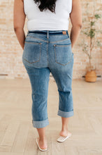 Load image into Gallery viewer, Laura Mid Rise Cuffed Skinny Capri Jeans
