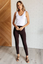 Load image into Gallery viewer, Magic Skinny 28&quot; Pants in Chocolate
