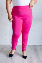 Load image into Gallery viewer, Magic Skinny 28&quot; Pants in Hot Pink
