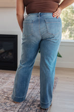 Load image into Gallery viewer, Mindy Mid Rise Wide Leg Jeans
