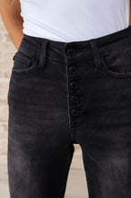 Load image into Gallery viewer, Ryan High Rise Button Fly Wide Leg Crop Jeans
