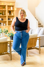 Load image into Gallery viewer, Caitlin High Rise Split Hem Straight Jeans
