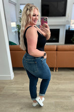 Load image into Gallery viewer, London Midrise Cuffed Boyfriend Jeans
