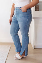 Load image into Gallery viewer, Jody Slim Flare Side Slit Jeans
